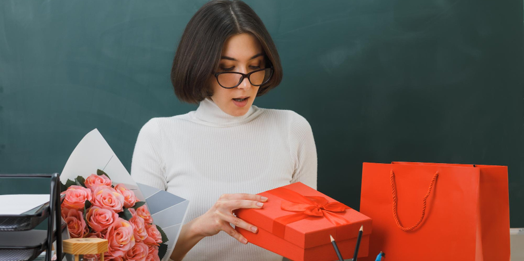 какие подарки можно дарить учителям